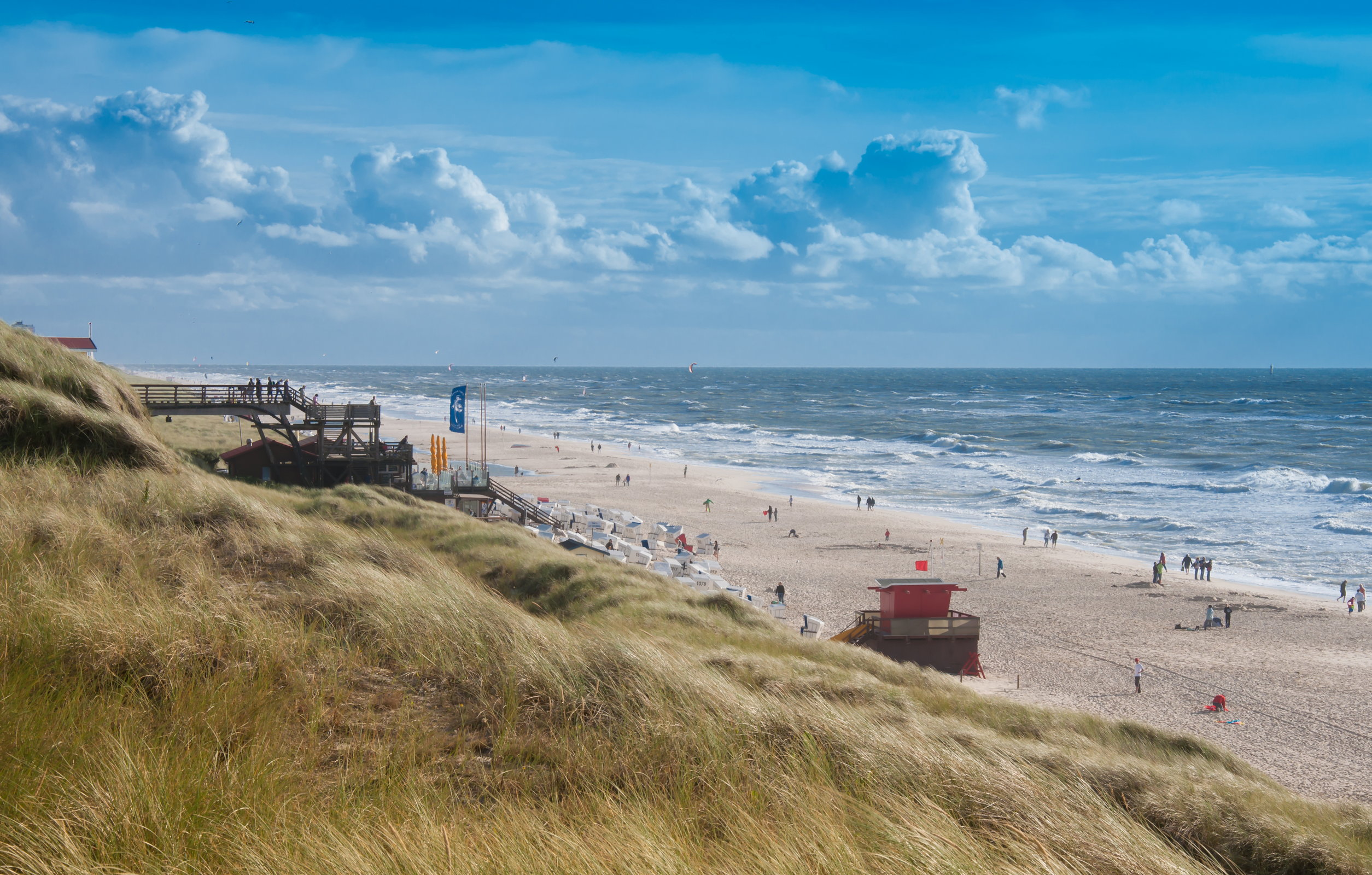 reiseziele-nordseeregion-dithmarschen-nordfriesland-ebike-mieten-368824229