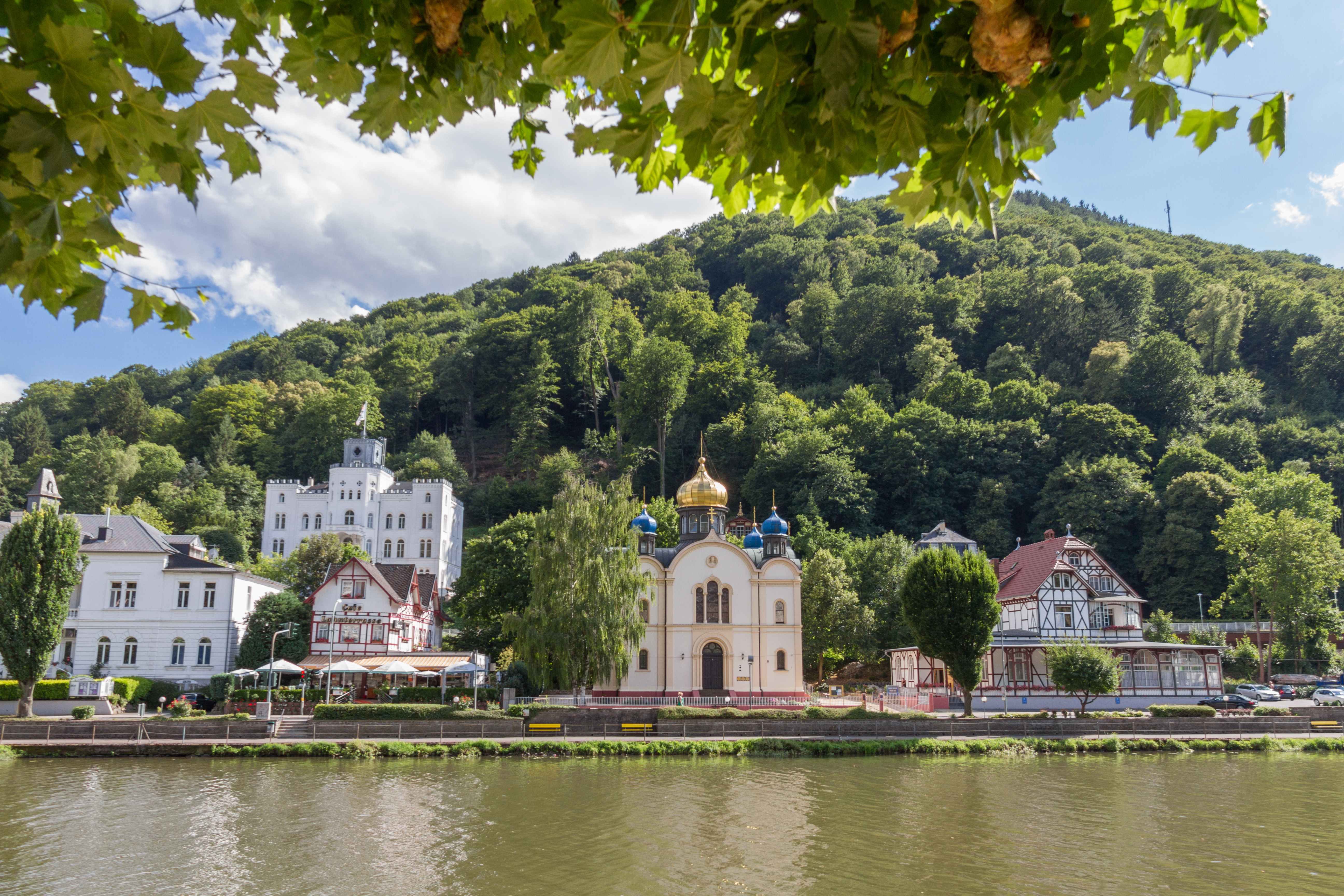 reiseziele-lahntal-ebike-mieten-331346126