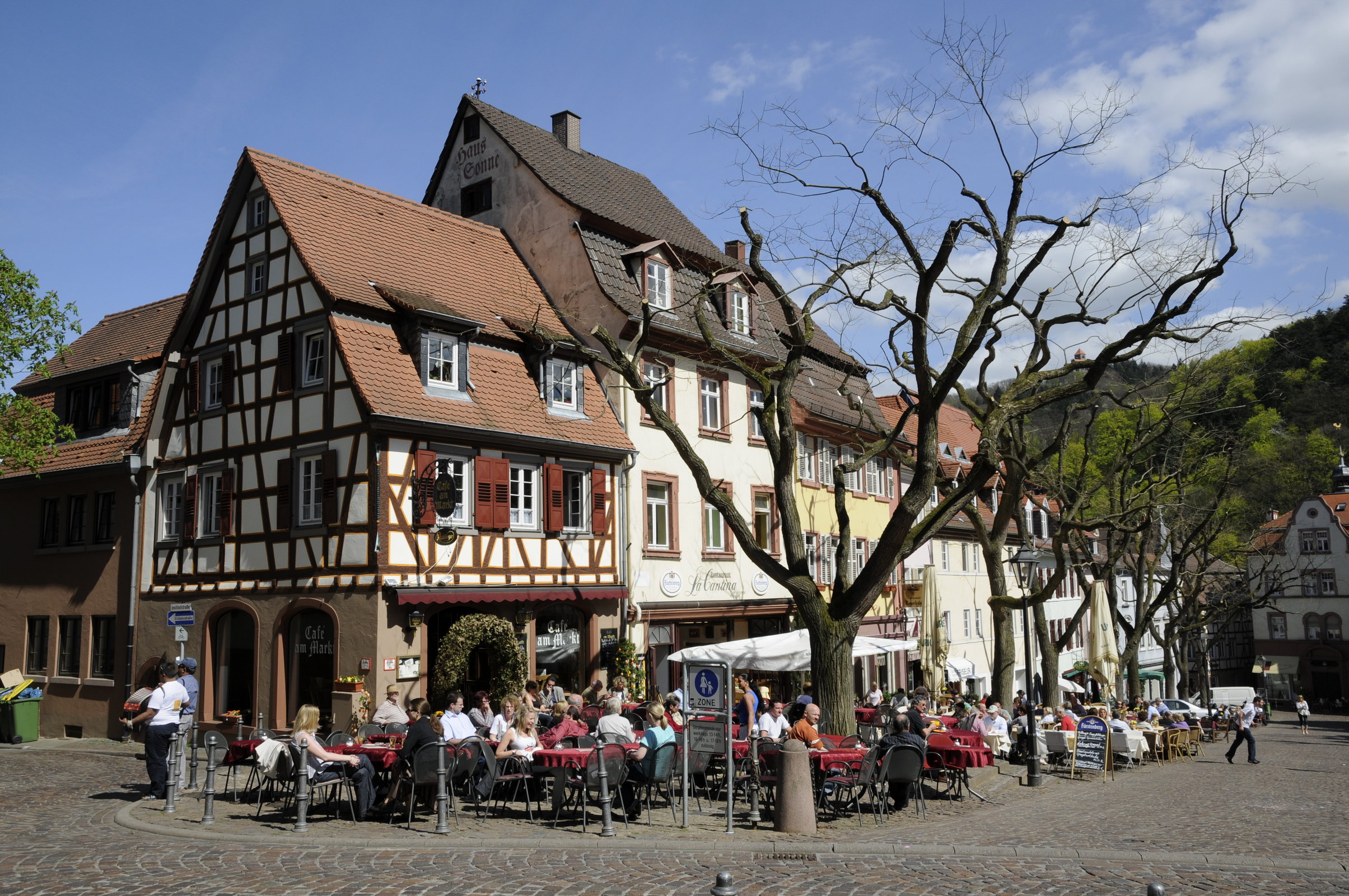 reiseziele-bergstraße-146370284
